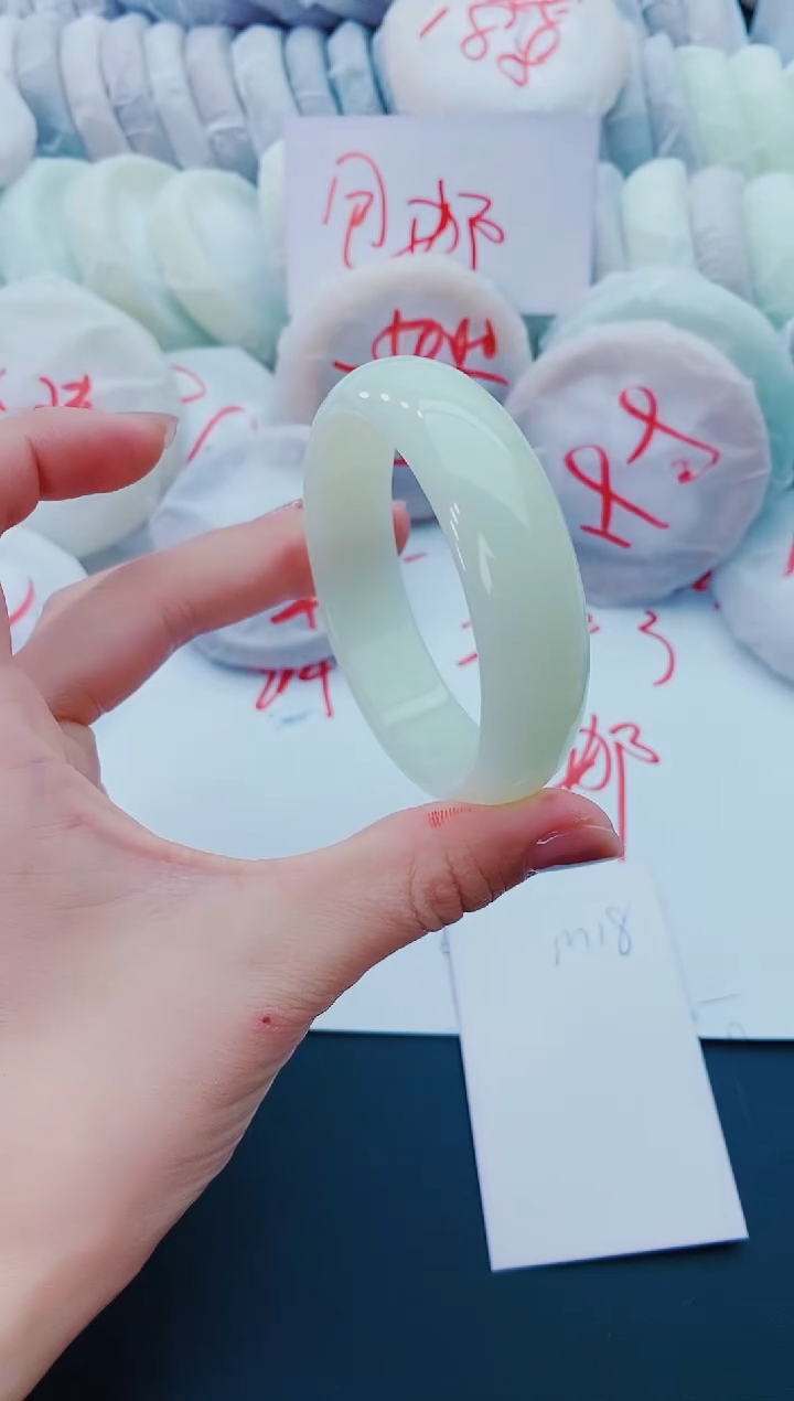 未镶嵌手镯石英质玉M18-58-59-60