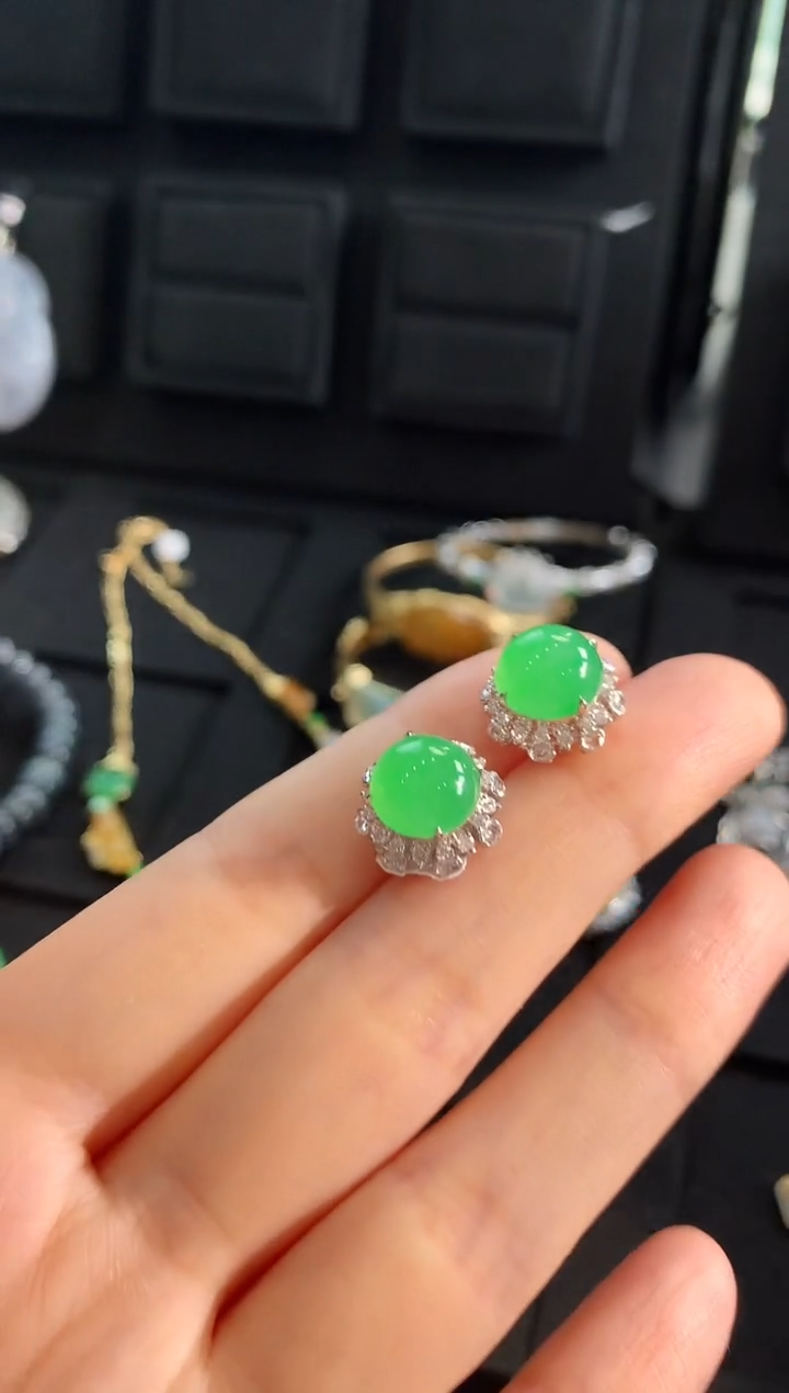 【闪购商品】翡翠耳饰18K金镶嵌耳饰