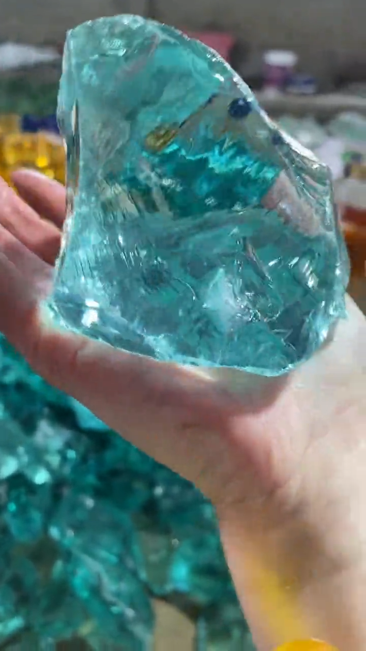 新疆五彩石原石摆件