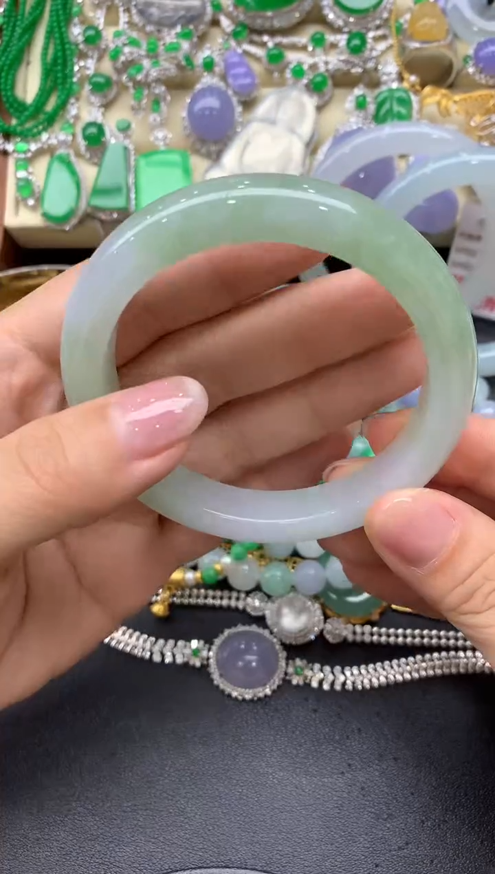 【闪购商品】翡翠手镯未镶嵌484中国好珍宝