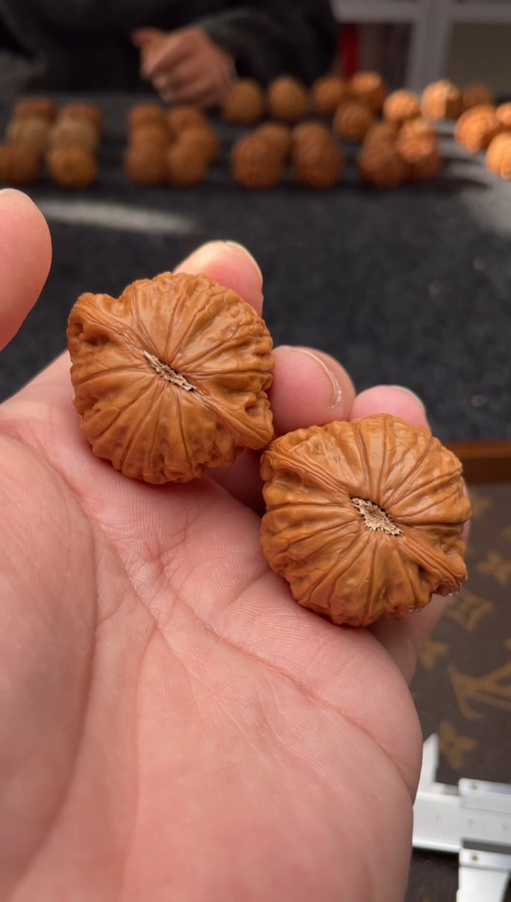 把件文玩核桃B200号38尺铁锤