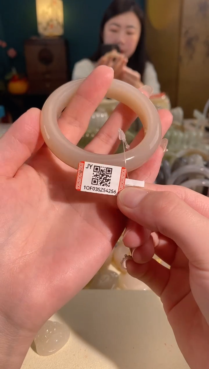 【闪购商品】和田玉手镯未镶嵌手镯51圈口