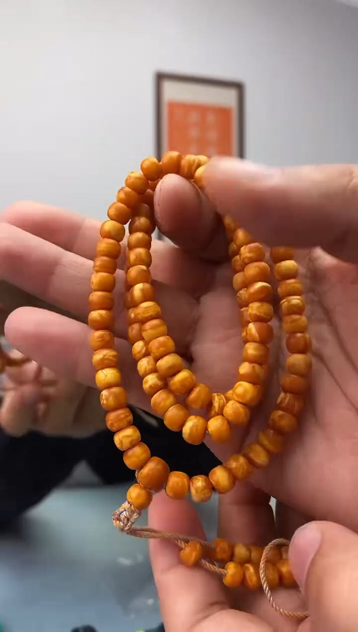 琥珀未镶嵌珠宝奇石假一罚十，发一件018