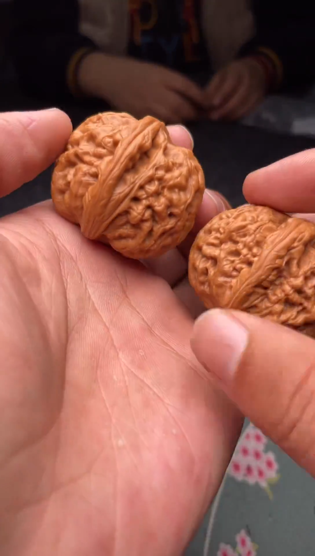 把件文玩核桃a339    红锦鲤41尺