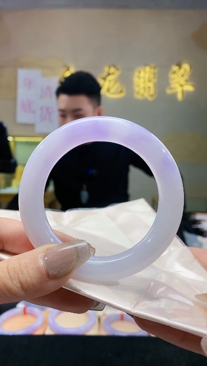 【闪购商品】翡翠手镯（圆镯）未镶嵌