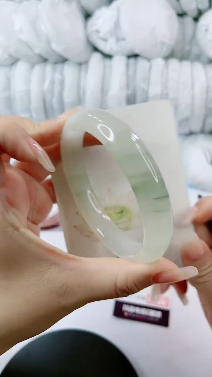 【闪购商品】石英质玉手镯未镶嵌0833713857-64