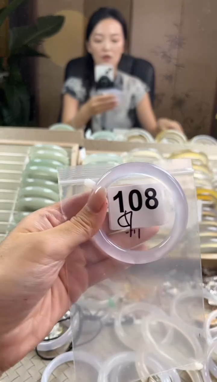 手镯玛瑙/玉髓未镶嵌108