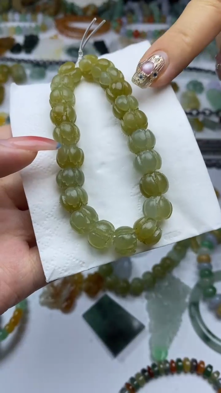 未镶嵌定制翡翠搬*人毛货定制不退不换