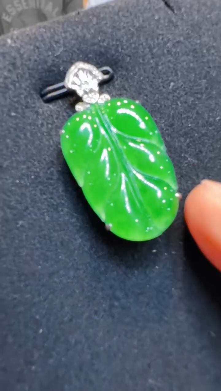 翡翠18K金镶嵌吊坠(不含链)多样性团购发一件