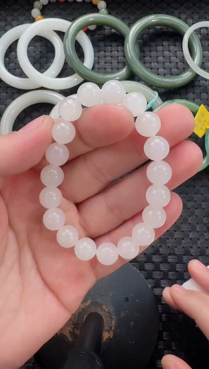 颈饰未镶嵌和田玉10mm手串(多样性发货拍一发一）