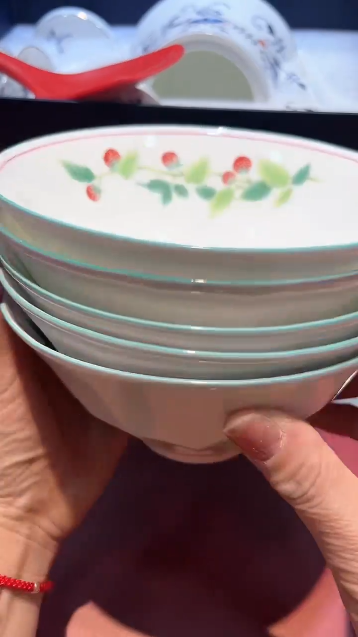 【闪购商品】瓷片锅碗瓢盆一件不剩