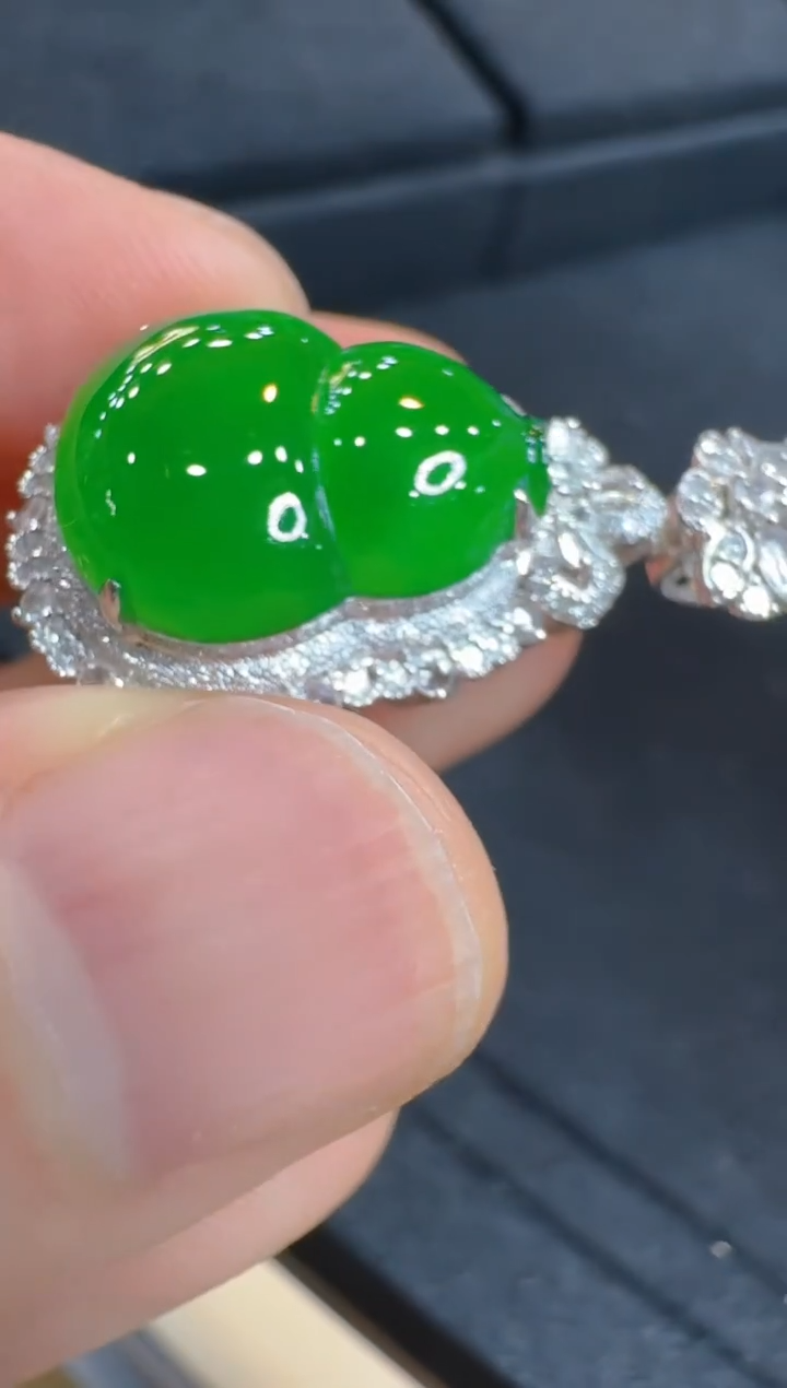 翡翠18K金镶嵌吊坠(不含链)多样性团购发一件