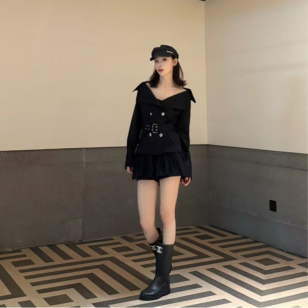 KK颜小新【小极幸】设计感小众时尚气质舒适休闲日常秋季上衣
