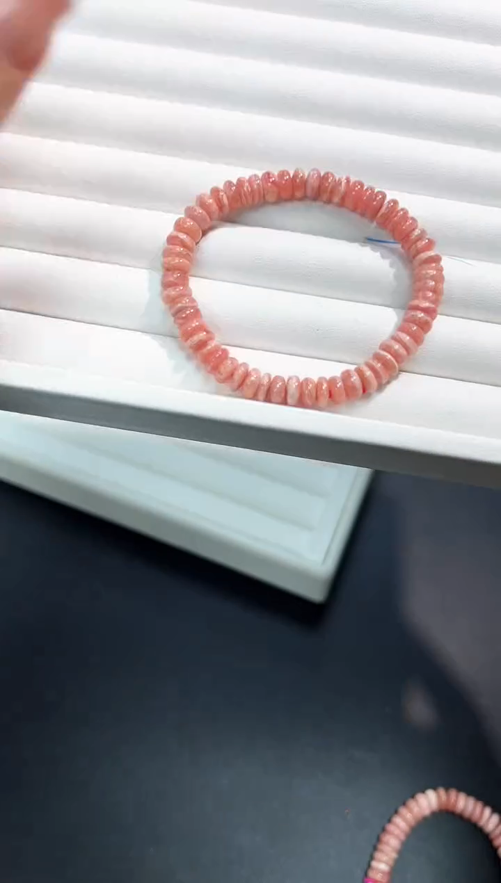 【闪购商品】菱锰矿（红纹石）手串未镶嵌24N多样性发其一/1条