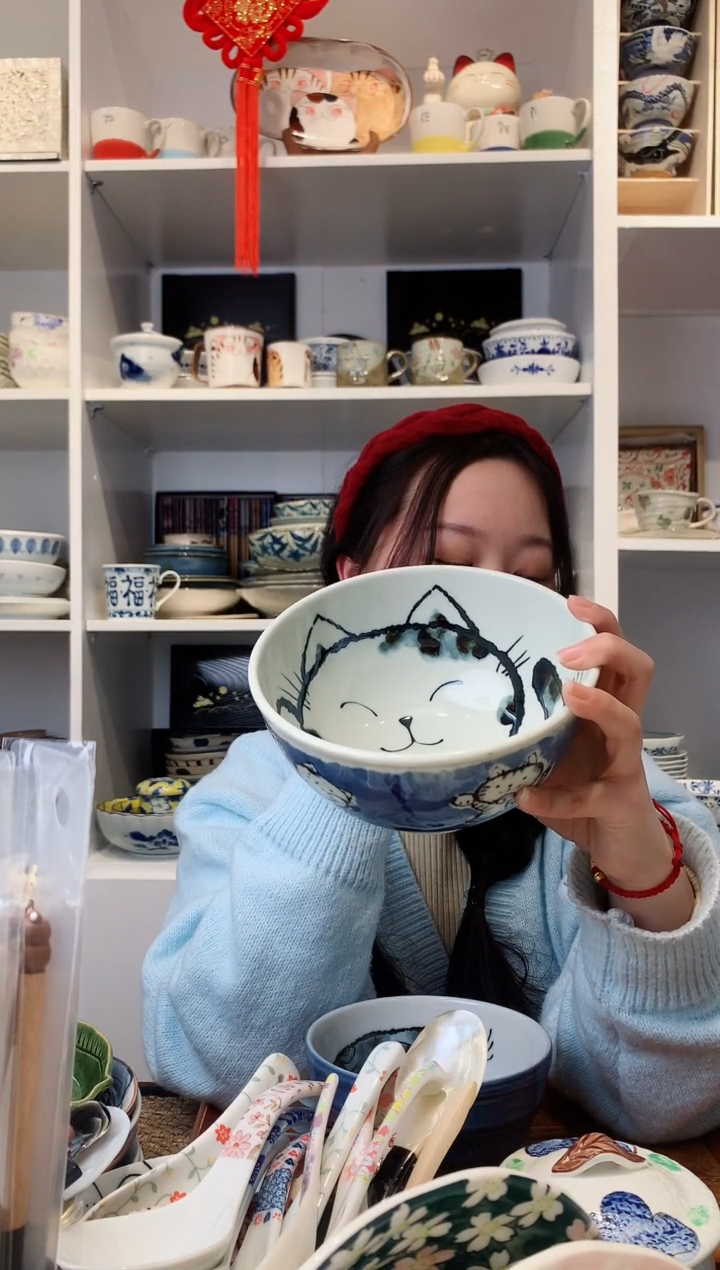 【闪购商品】钛合金蓝色招财猫外花面碗