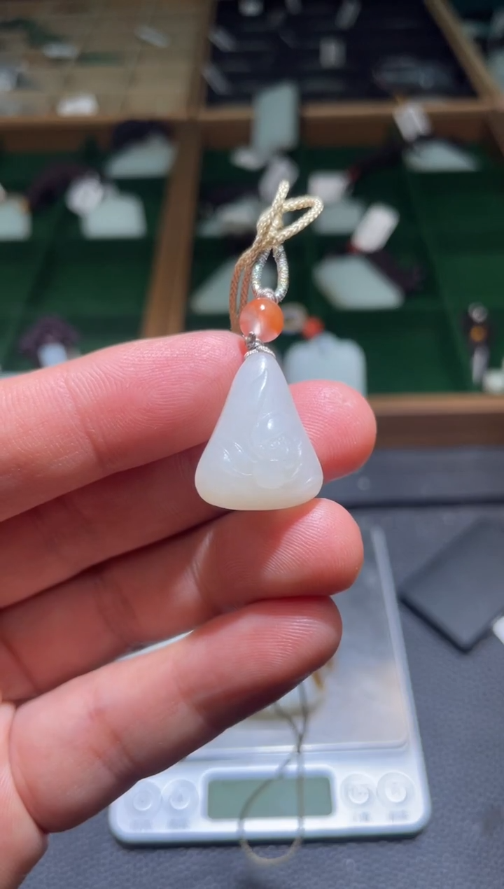 未镶嵌和田玉挂件挂件