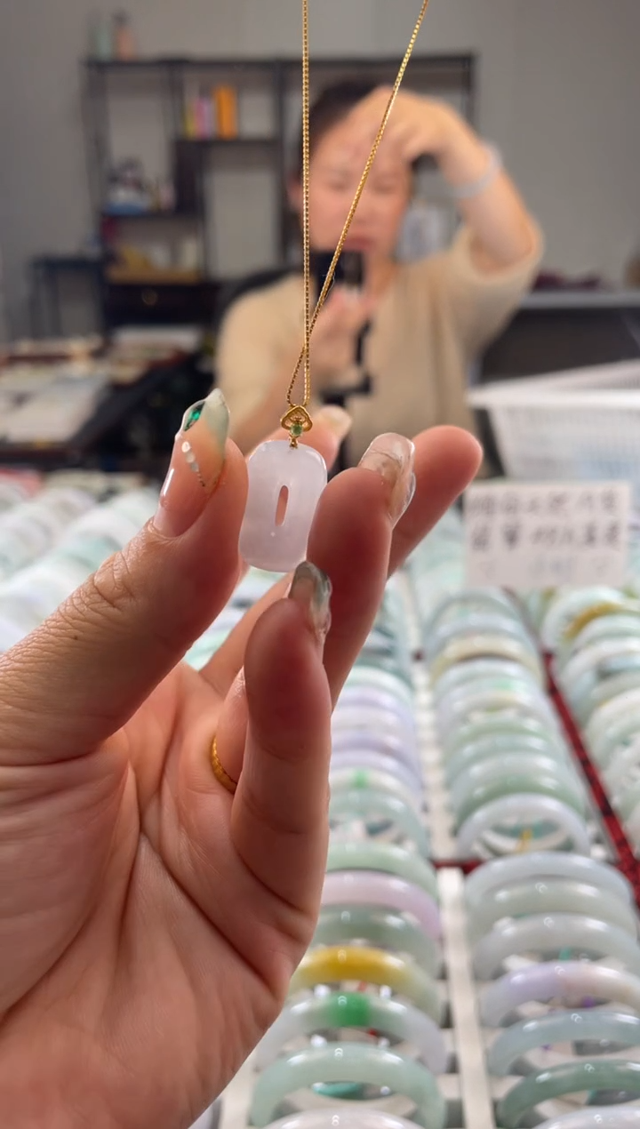 颈饰未镶嵌翡翠多样性发一