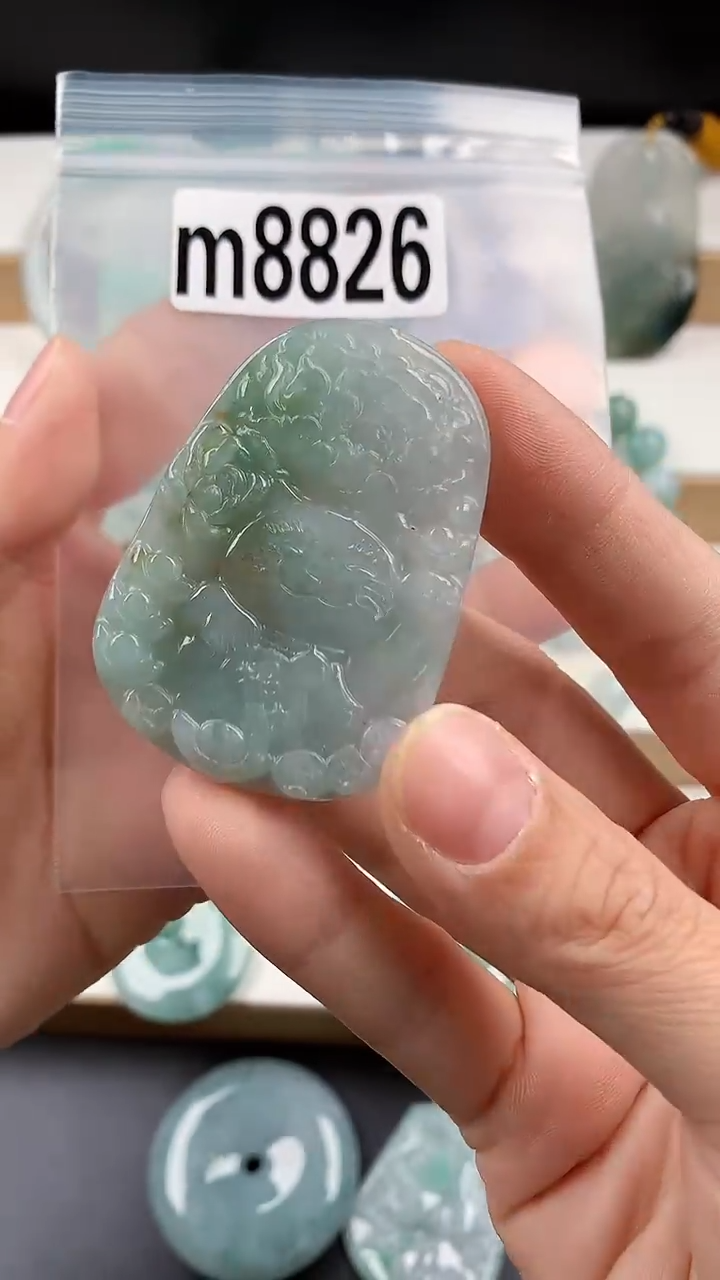 颈饰未镶嵌翡翠天然翡翠吊坠挂件