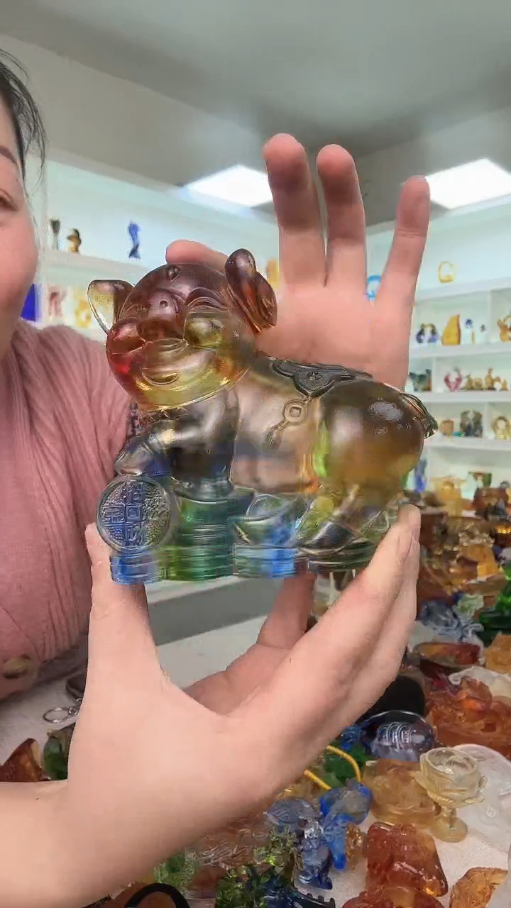 手工艺品琉璃猪猪