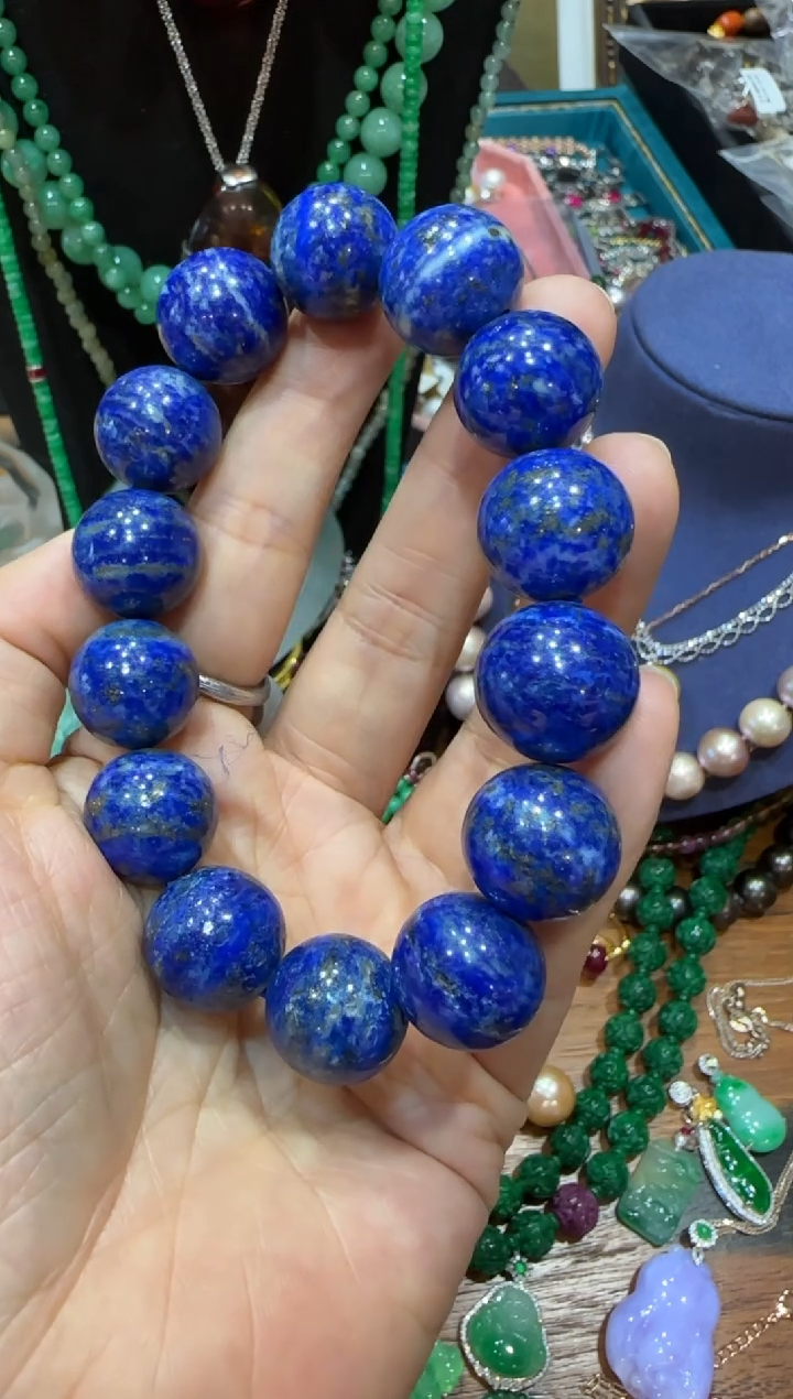 无非金属蓝色手串