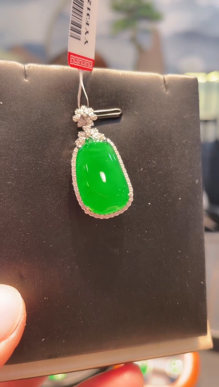 【闪购商品】翡翠颈饰18K金镶嵌A36天然A货翡翠