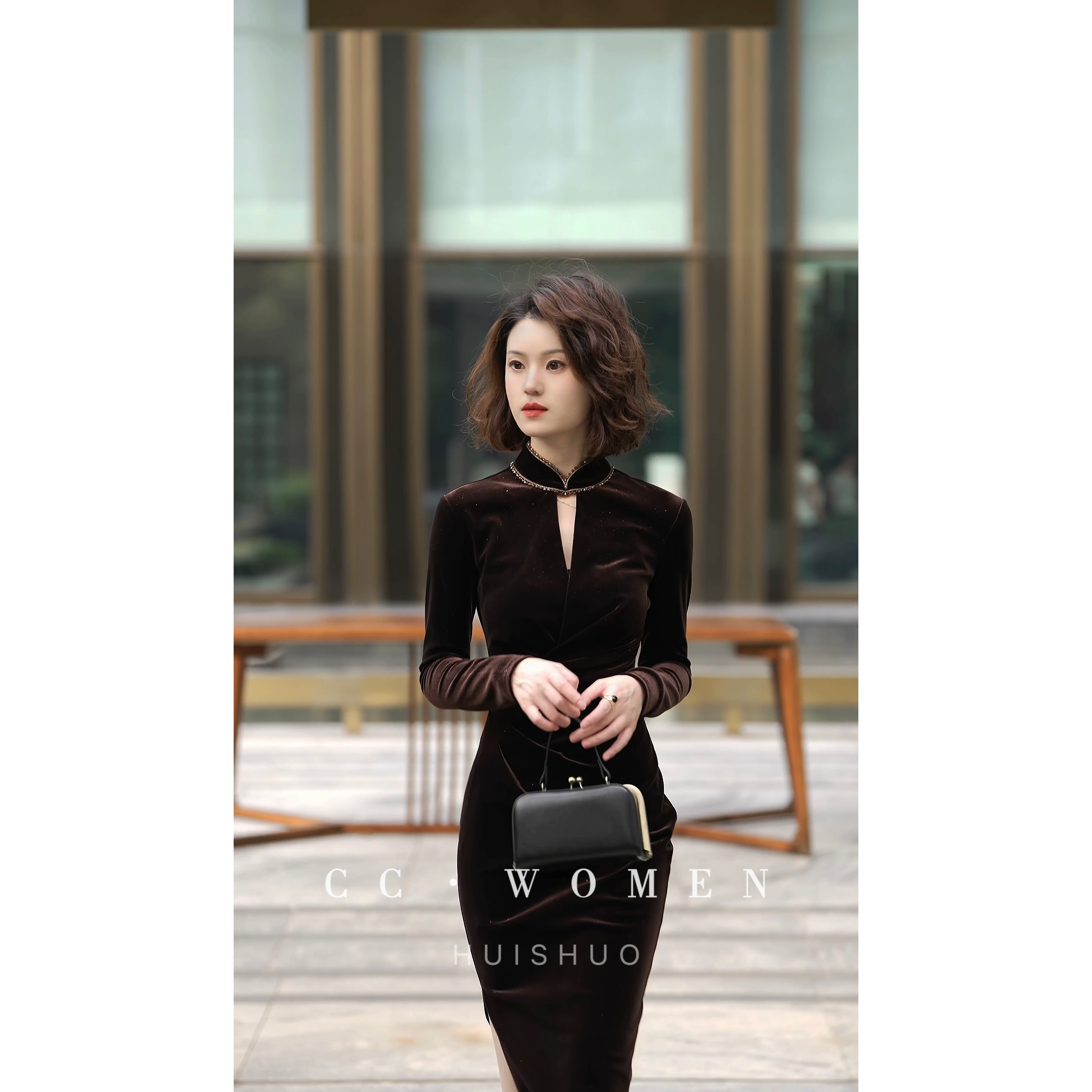 彩彩家【南法假日】冬季重工款气质收腰修身复古原创设计改良旗袍