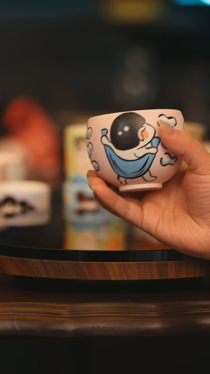 【闪购商品】摆件景德镇釉下彩绘设计师款式陶瓷