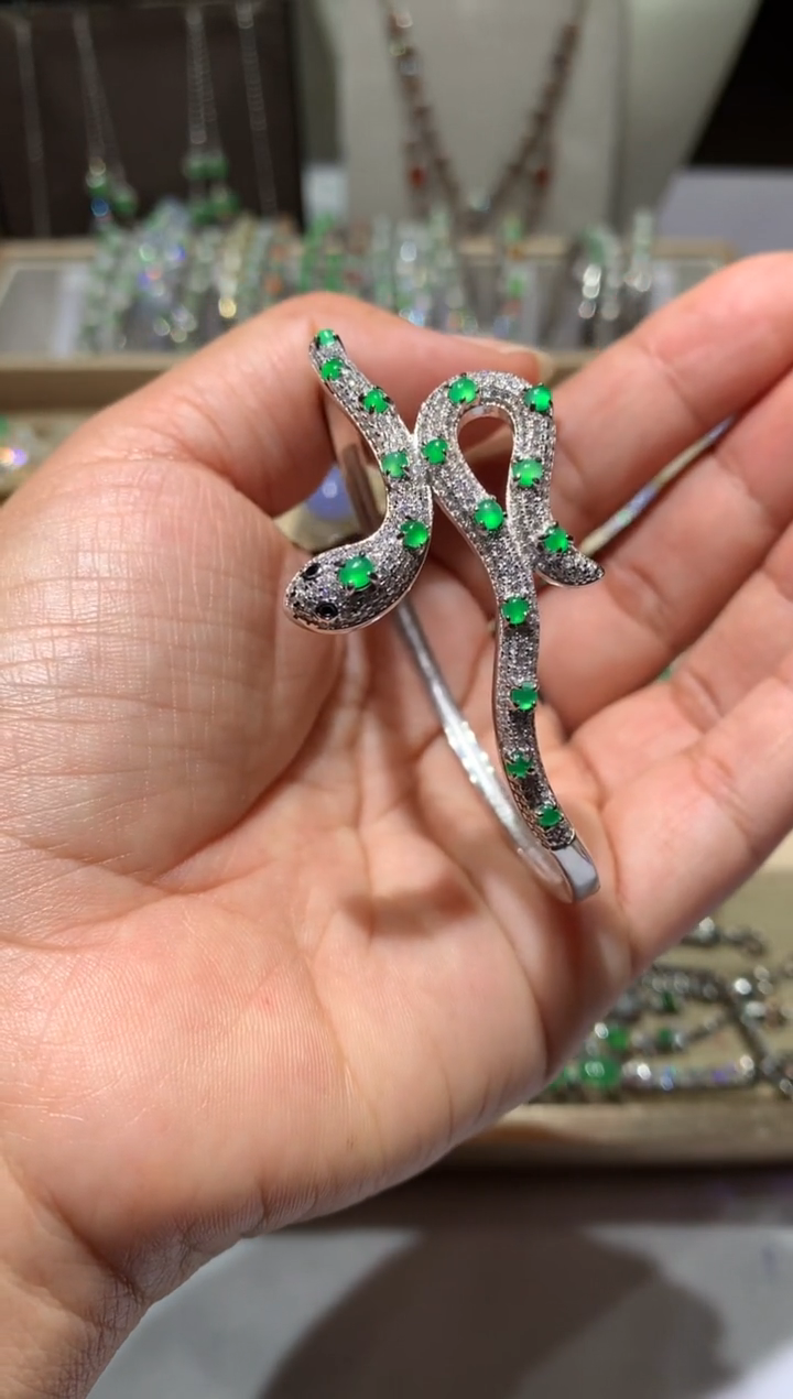 银S925镶嵌翡翠耳饰手镯