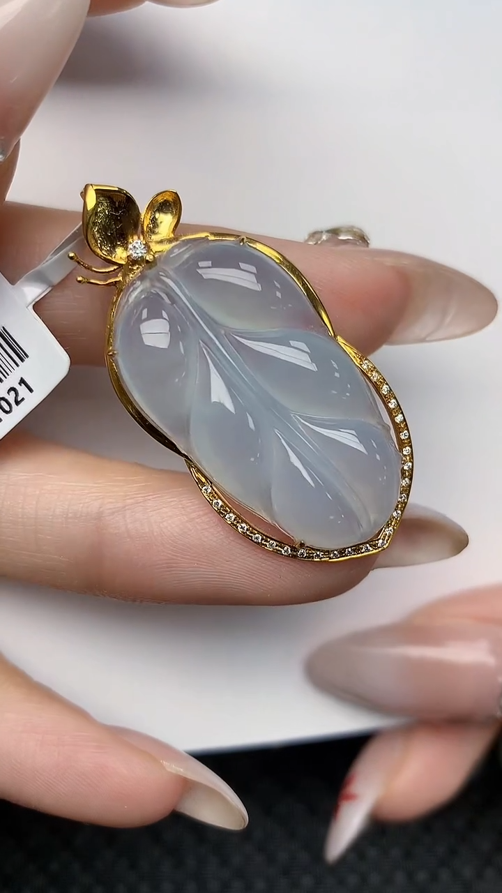 【闪购商品】翡翠颈饰18K金镶嵌天然翡翠A货