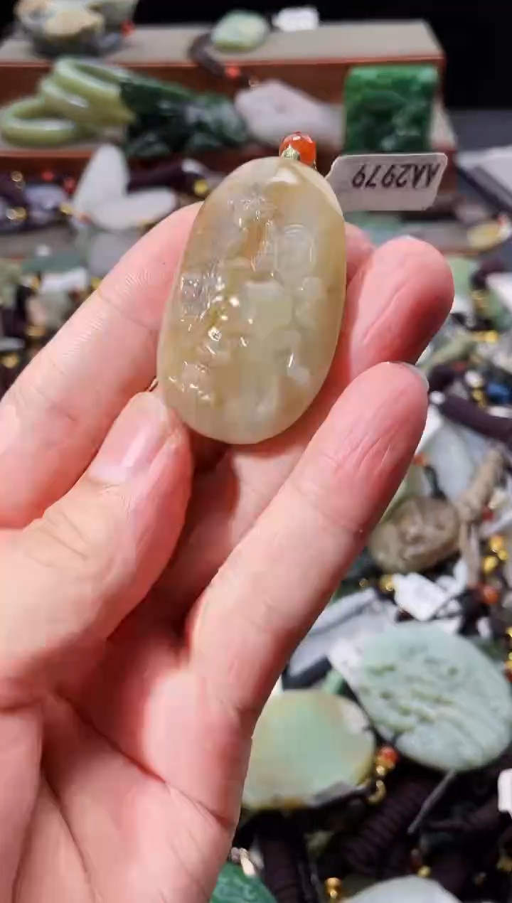 和田玉未镶嵌颈饰拍一发一