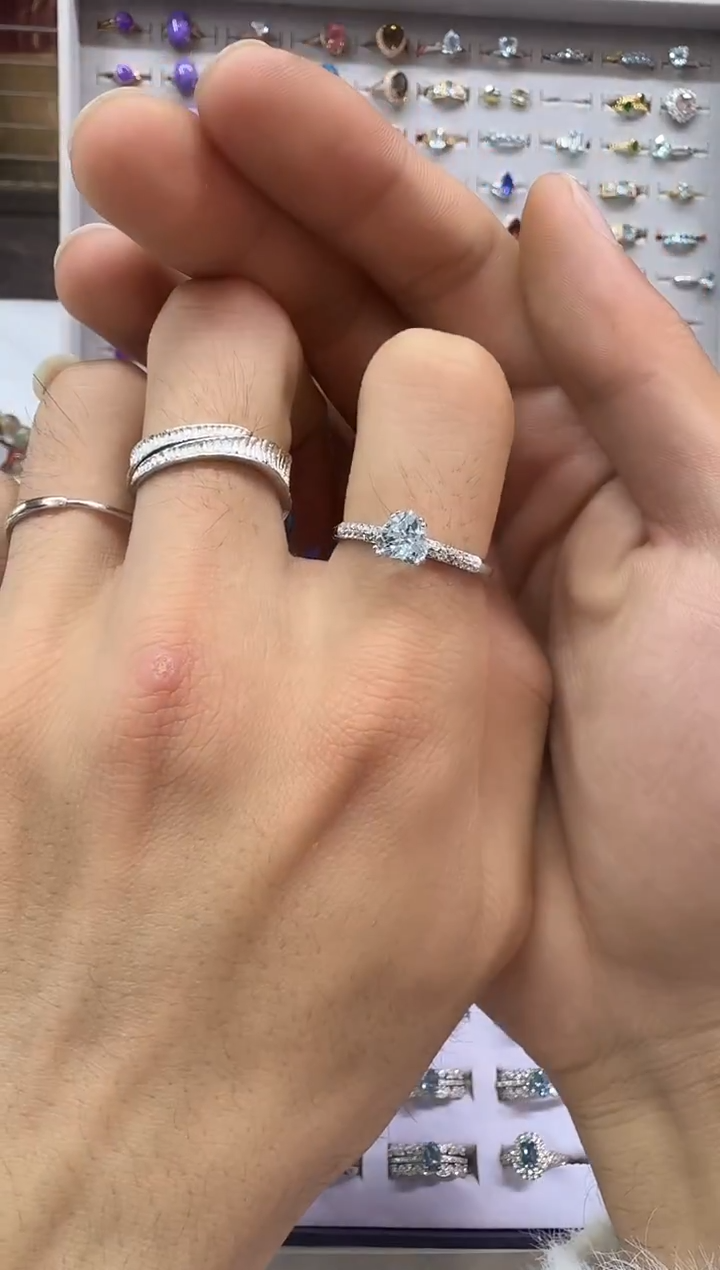 银S925镶嵌戒指海蓝宝石?****?1226m020多样性发其一 15圈口