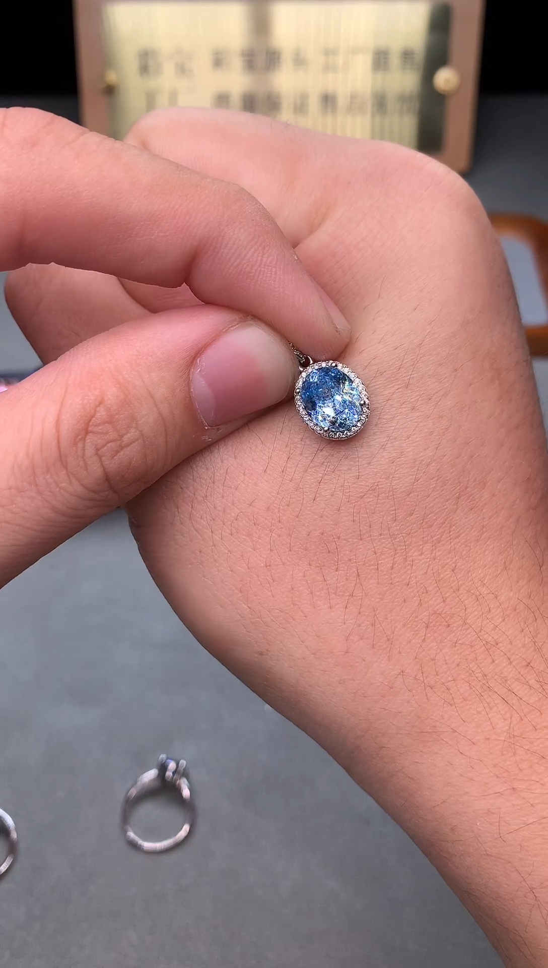 银S925镶嵌颈饰海蓝宝石2222