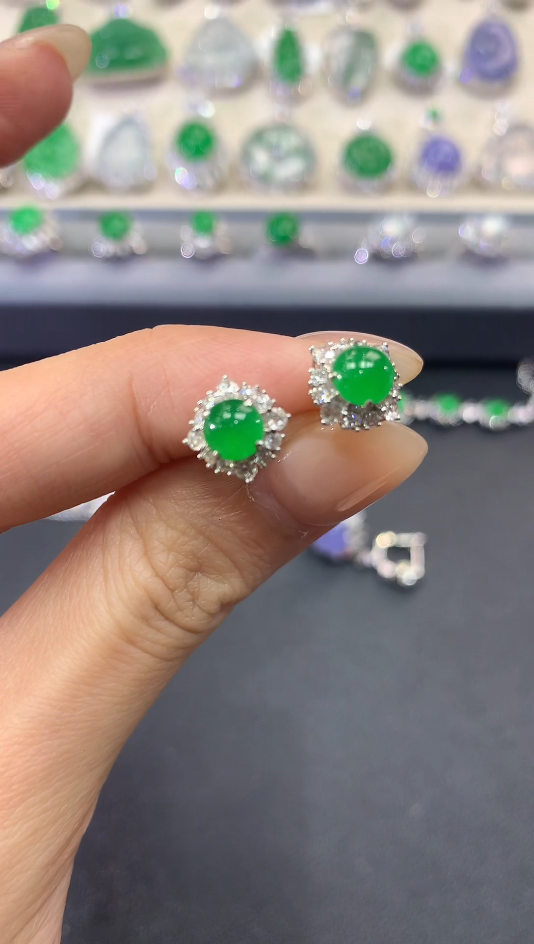 【闪购商品】翡翠耳饰18K金镶嵌a131      