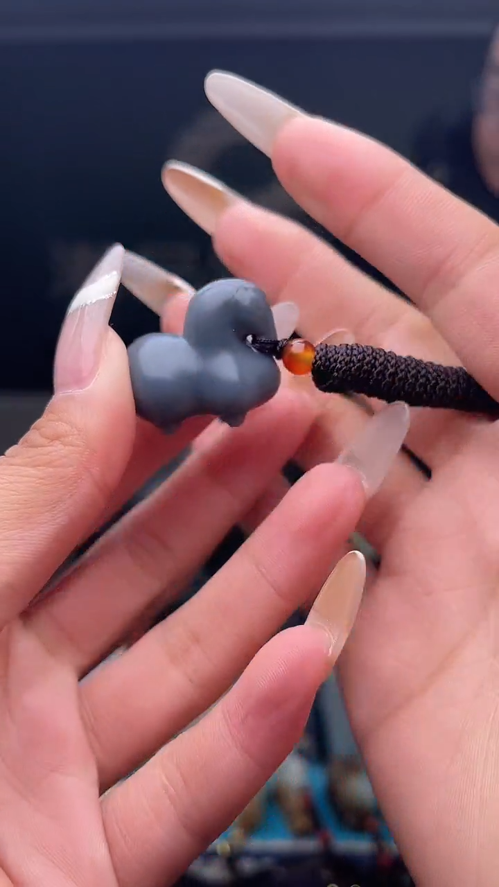 未镶嵌和田玉挂件1