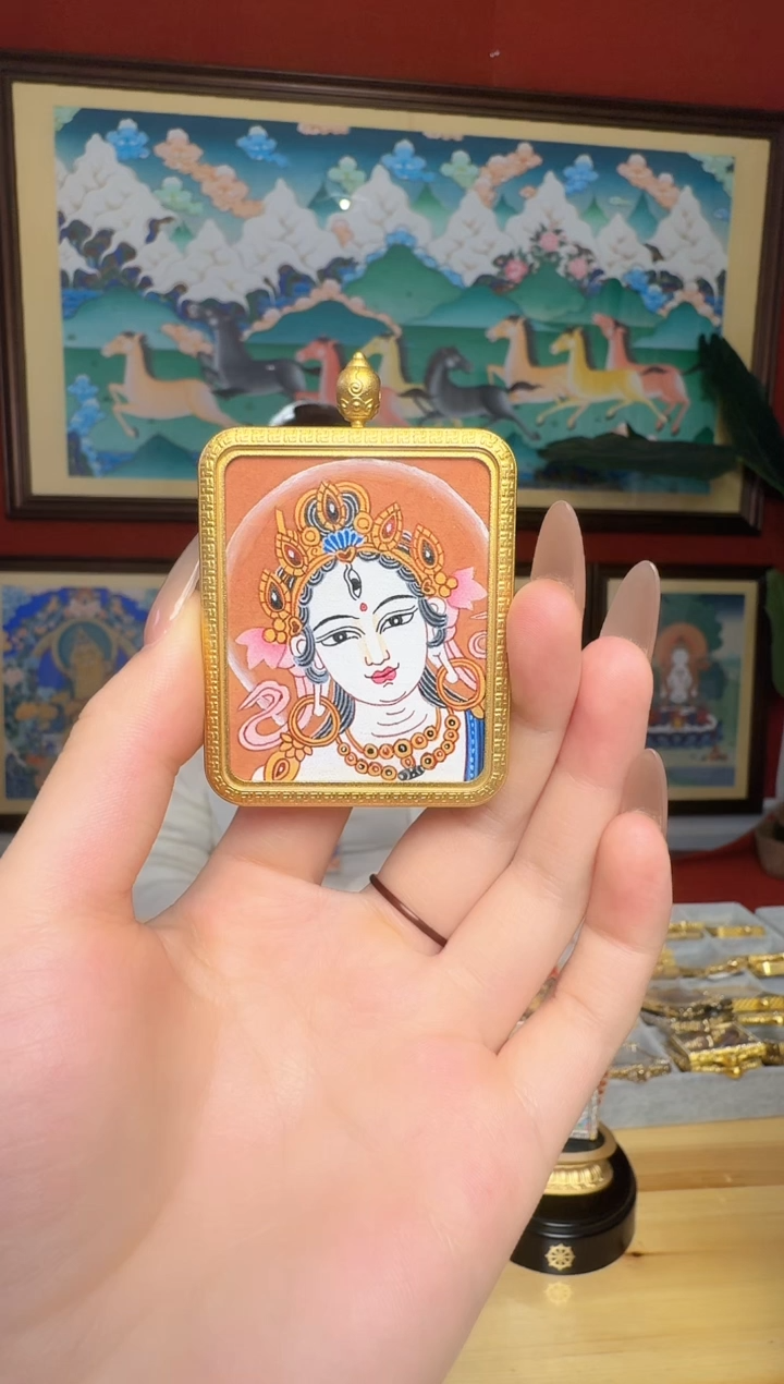 吊坠白妈妈-热贡纯手绘唐卡