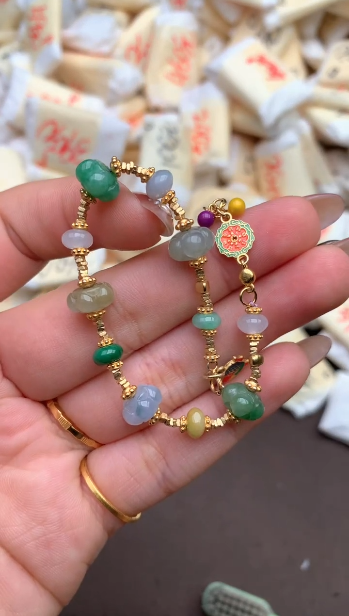 【闪购商品】翡翠手链未镶嵌 — 