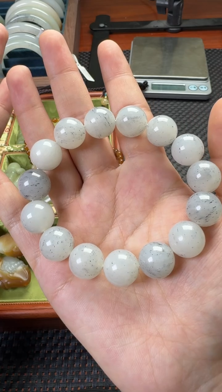 未镶嵌手串和田玉黑山卡14手串