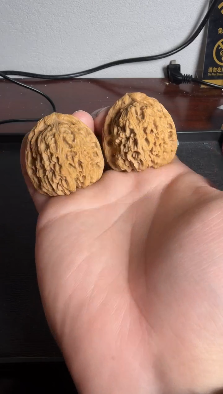 吊坠文玩核桃40尺全品高桩拉丝南疆石