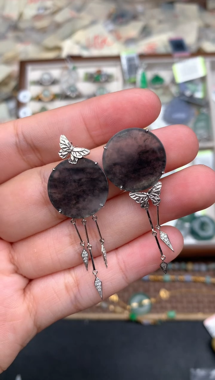 18K金镶嵌挂件翡翠一