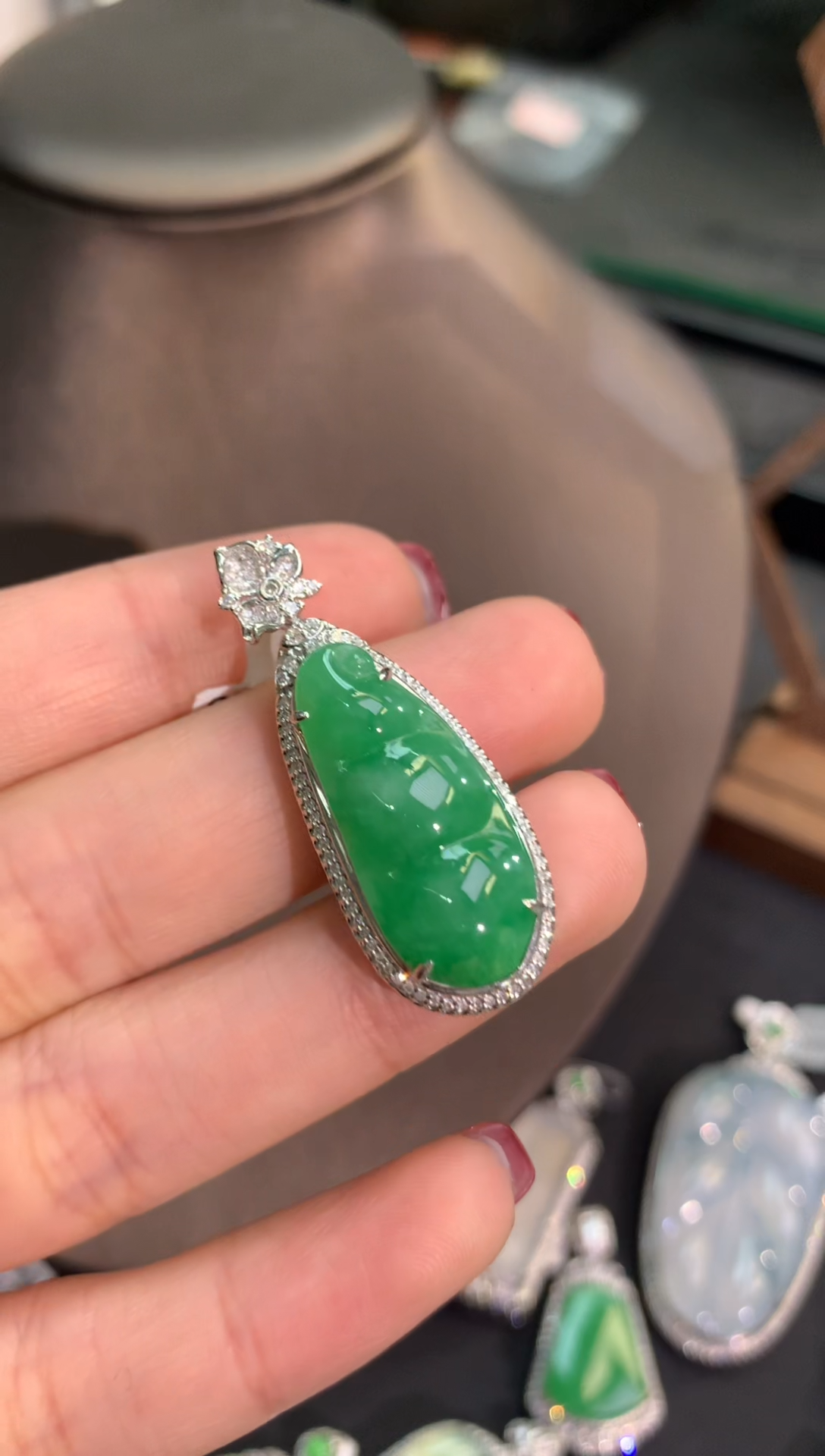 【闪购商品】翡翠吊坠(不含链)18K金镶嵌吊坠