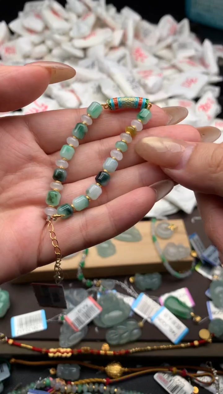 【闪购商品】翡翠手链未镶嵌一