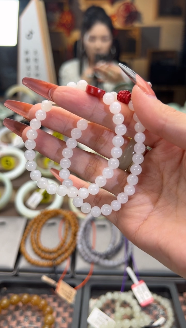 【闪购商品】和田玉手链未镶嵌青海料白玉卡6手串发其一