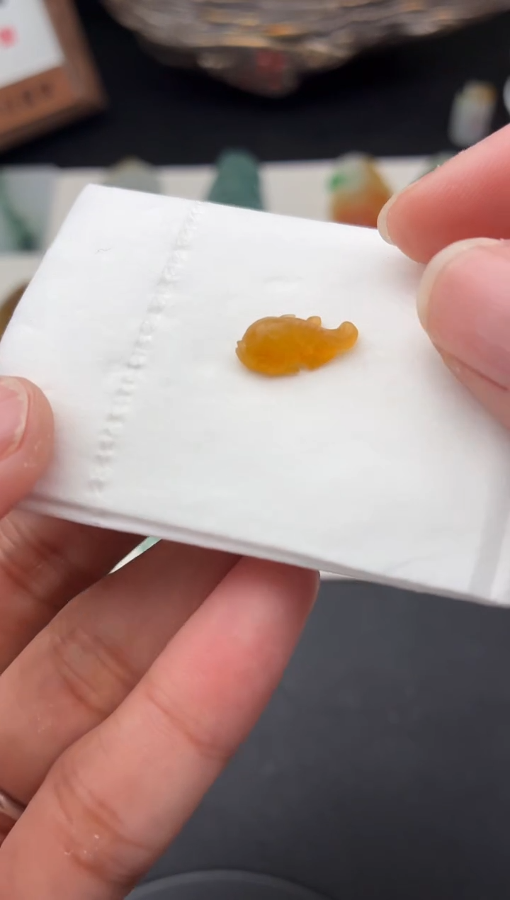 未镶嵌定制翡翠 
