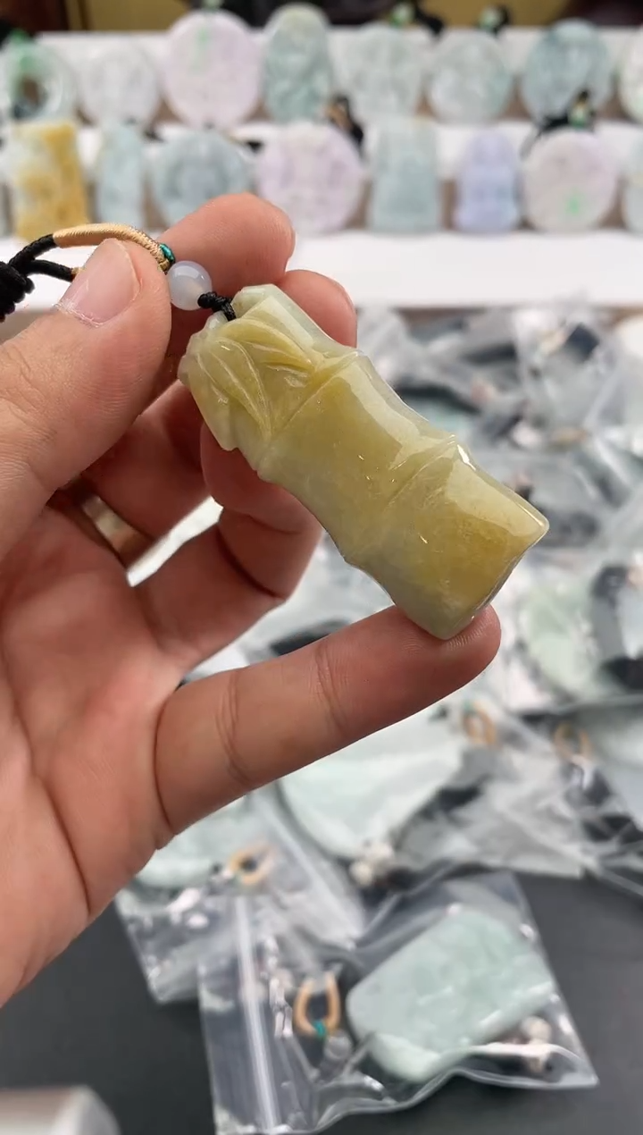 颈饰未镶嵌翡翠25/12/6/.53