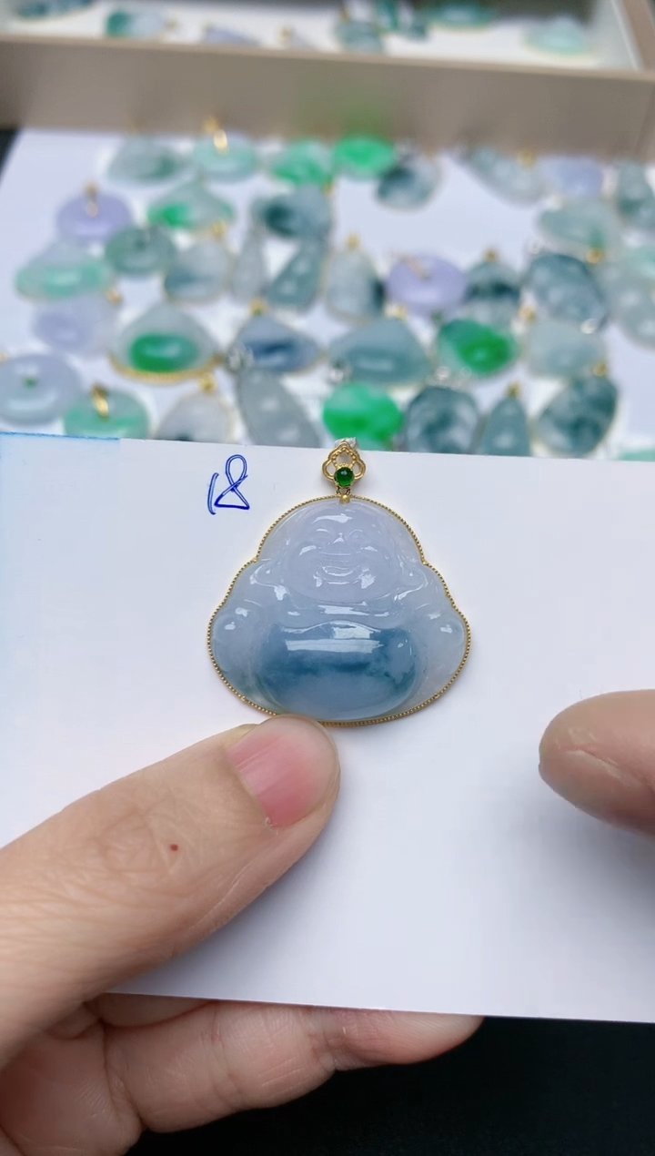 【闪购商品】翡翠颈饰18K金镶嵌天然翡翠A货    