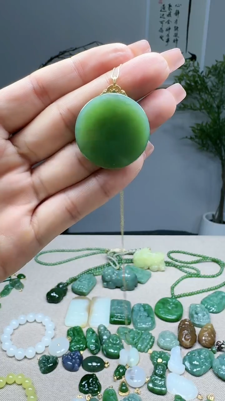 吊坠(不含链)18K金镶嵌和田玉1