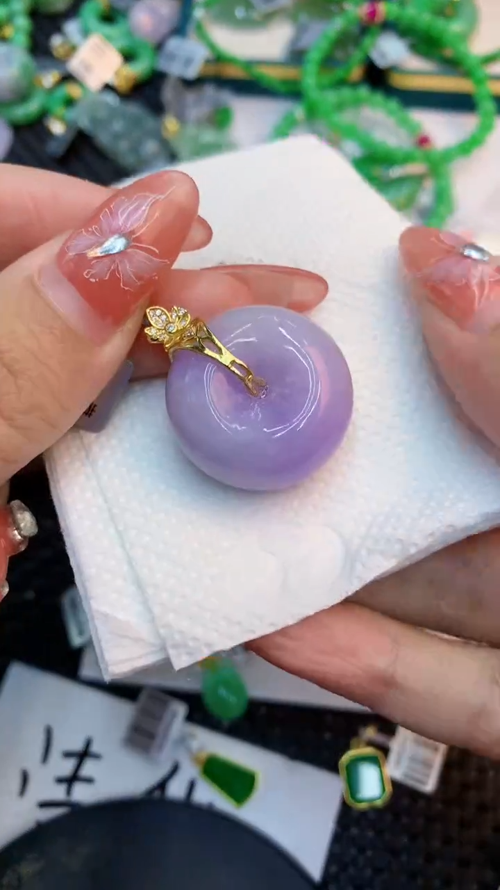 颈饰未镶嵌翡翠多样性发其一