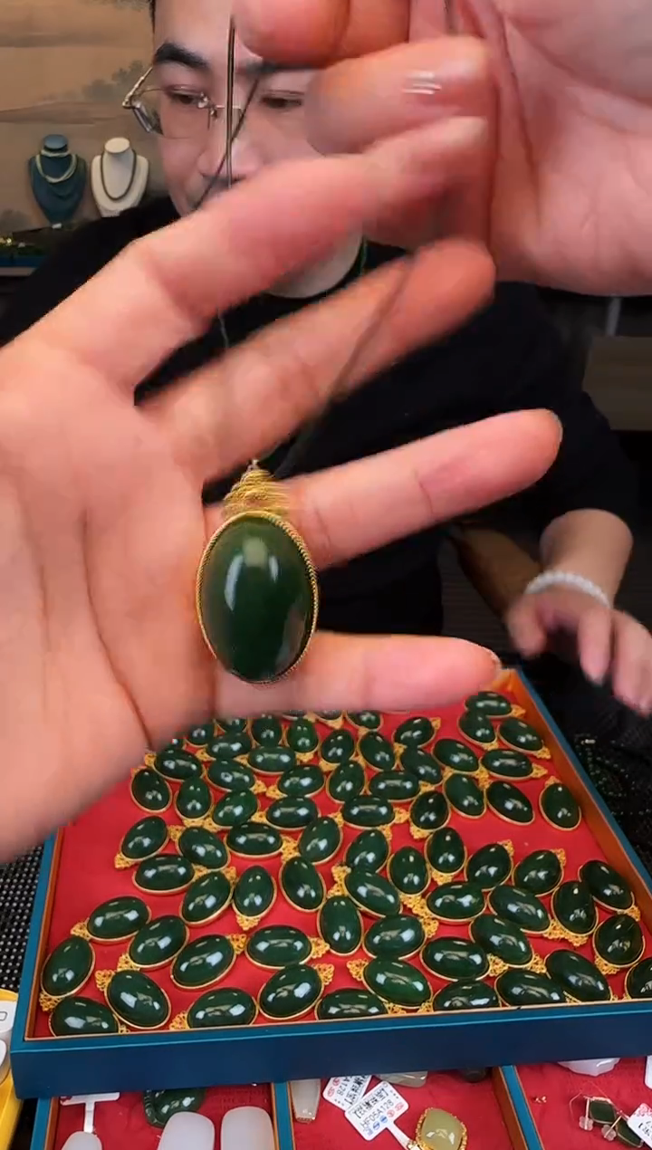 颈饰未镶嵌和田玉鸽子蛋3.0（多样性发一件）