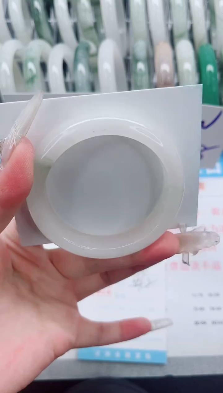 【闪购商品】石英质玉手镯未镶嵌A163-54.2