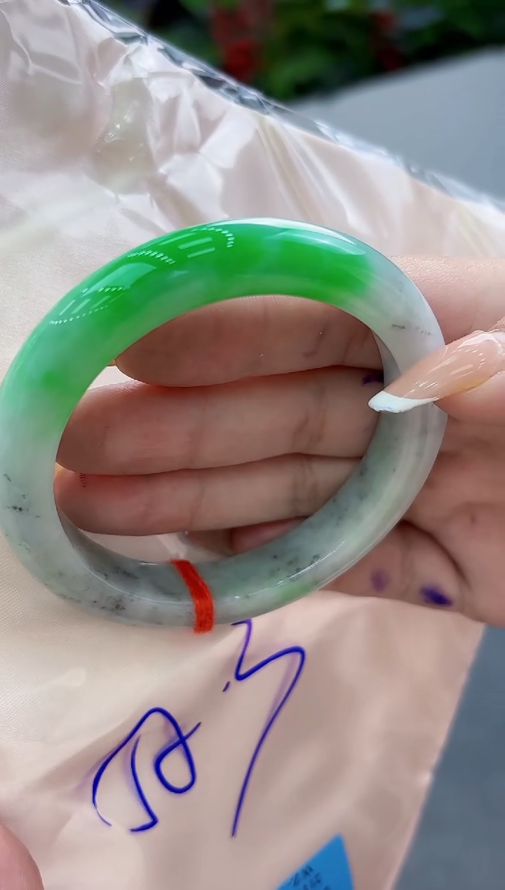 【闪购商品】翡翠手镯未镶嵌翡翠手镯